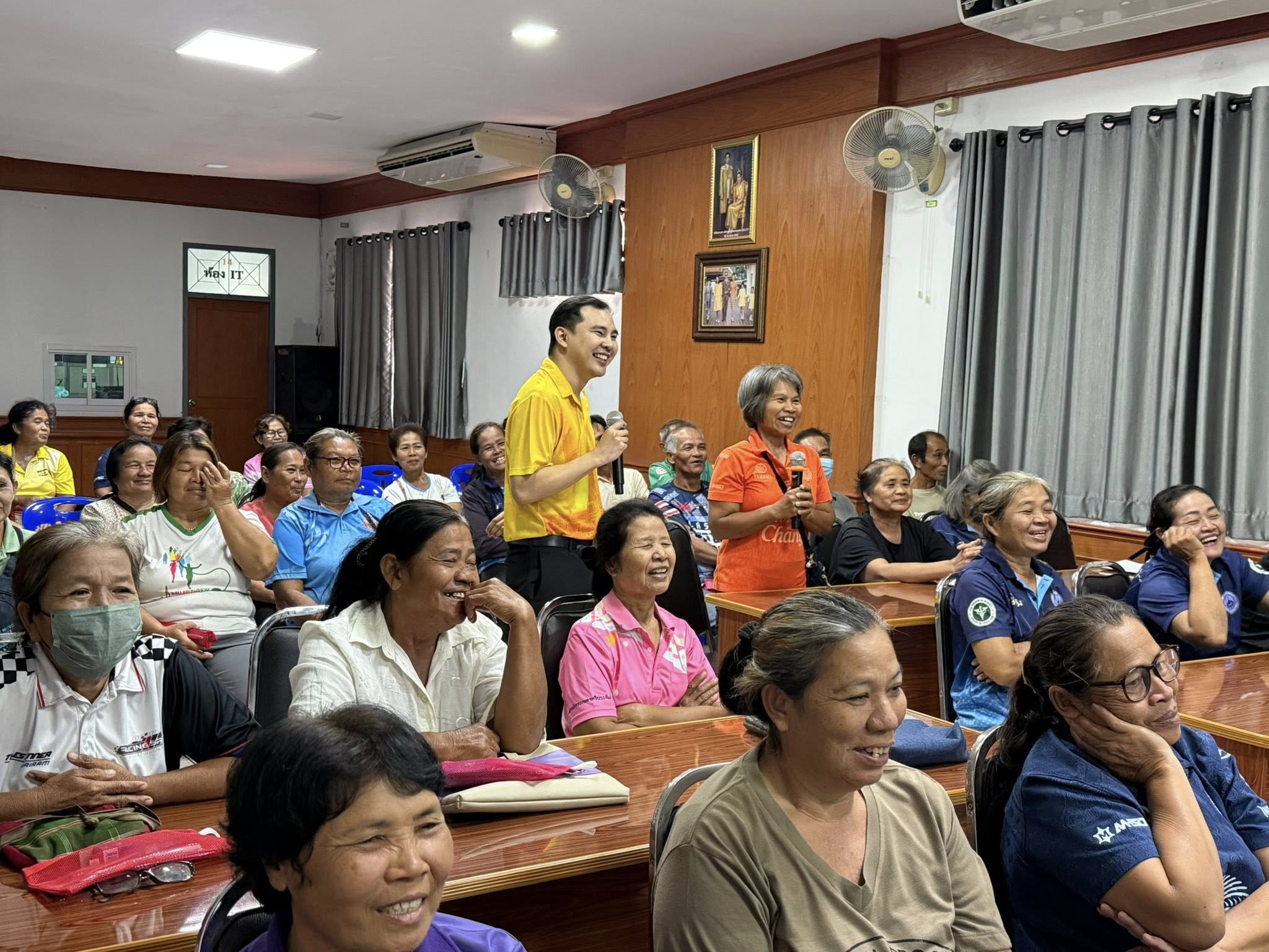 25 กันยายน 2568 รพ.สต.บ้านหายโศกร่วมกับชมรมอสม.ตำบลหายโศก ได้จัดกิจกรรม “โครงการยิ้มสดใส ก้าวสู่สูงวัยอย่างมีคุณภาพ ปีงบประมาณ 2568” สนับสนุนโดยงบกองทุนบัตรประกันสุขภาพท้องถิ่นตำบลหายโศก