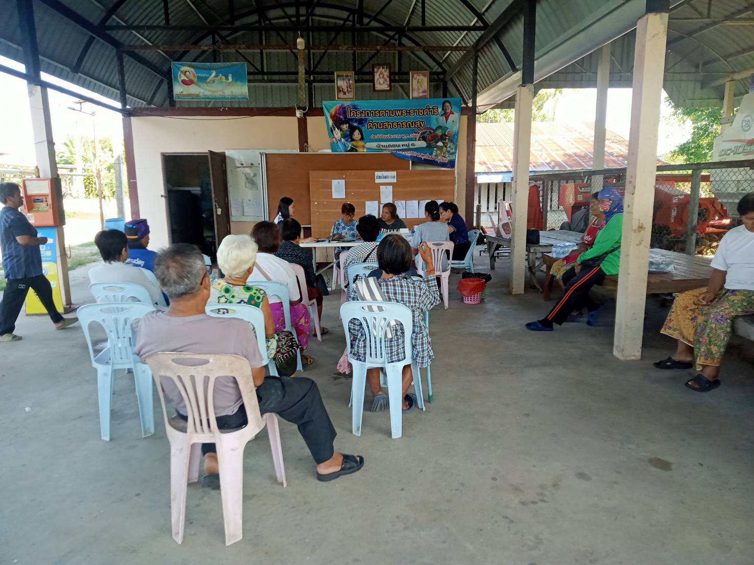 วันที่ 06 มีนาคม พ.ศ.2569 โรงพยาบาลส่งเสริมสุขภาพตําบลบ้านหายโศกให้บริการออกตรวจคัดกรองไวรัสตับอักเสบบี (HBV) และซี (HCV) นอกพื้นที่ โดยมีผู้เข้ารับ บริการทั้งหมด 82 คน